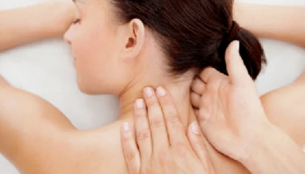 Behandlung vun cervical osteochondrosis mat Massage